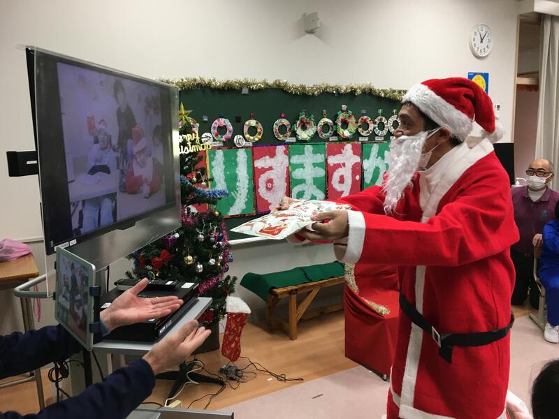 画面越しにプレゼントをもらいました。