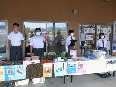 販売の様子です。