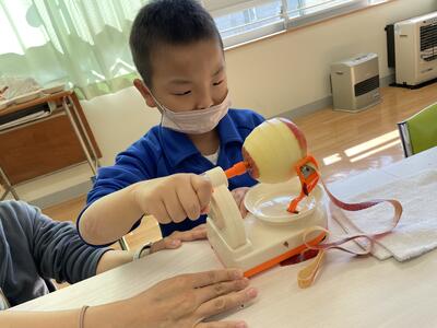 上手に皮むきできました。