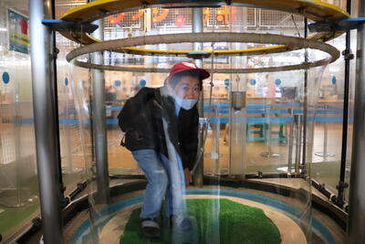 シャボン玉の中に入っちゃった～