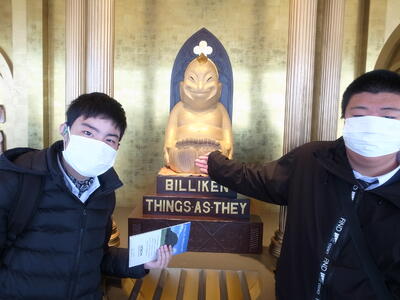 通天閣でビリケンさんに会いました。