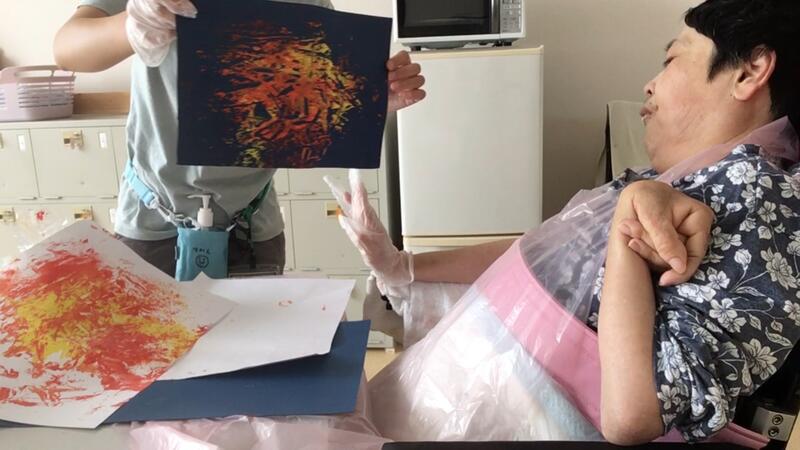 フィンガーペイント